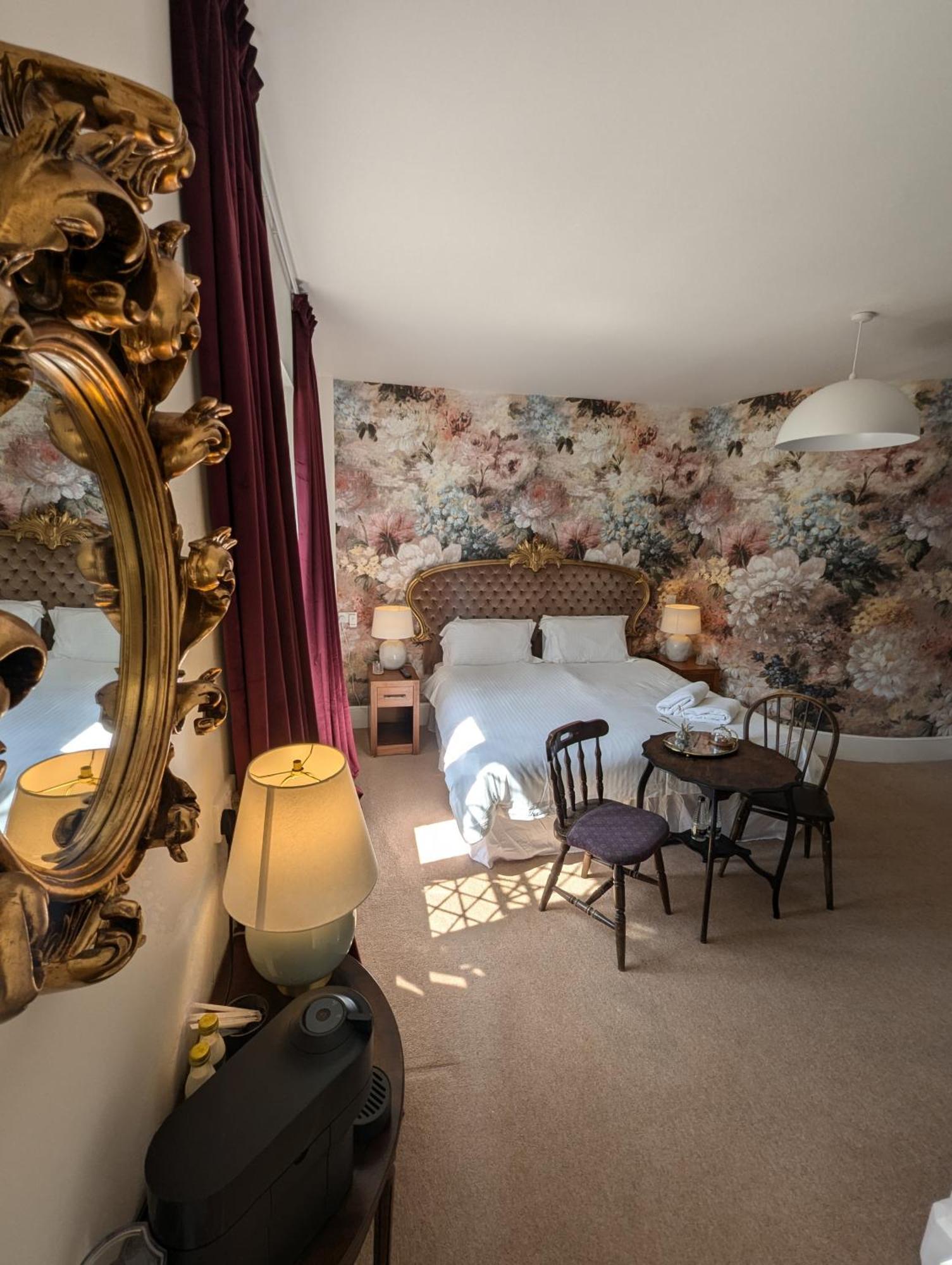 The Duke Hotel Hilmarton Экстерьер фото