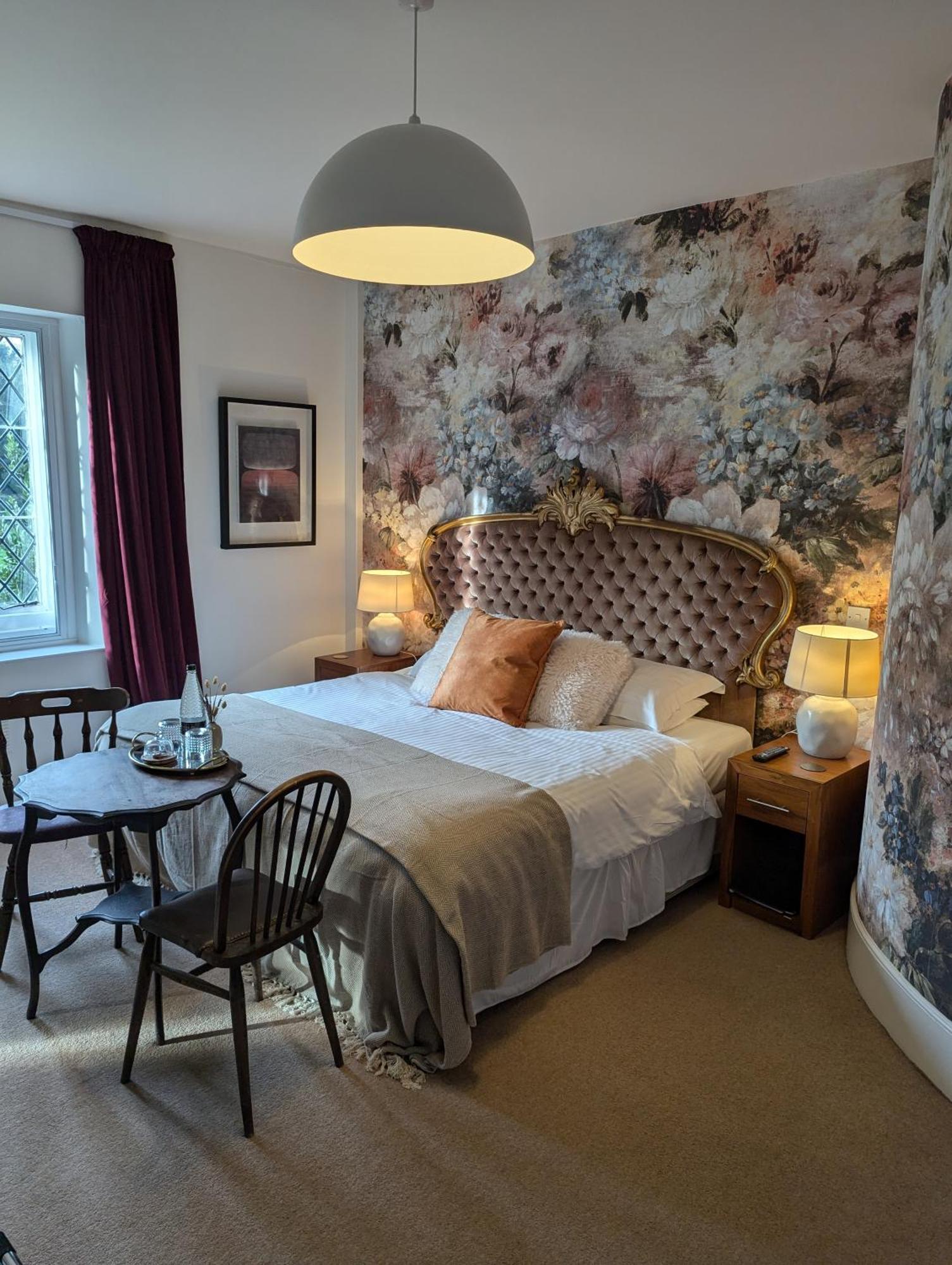 The Duke Hotel Hilmarton Экстерьер фото