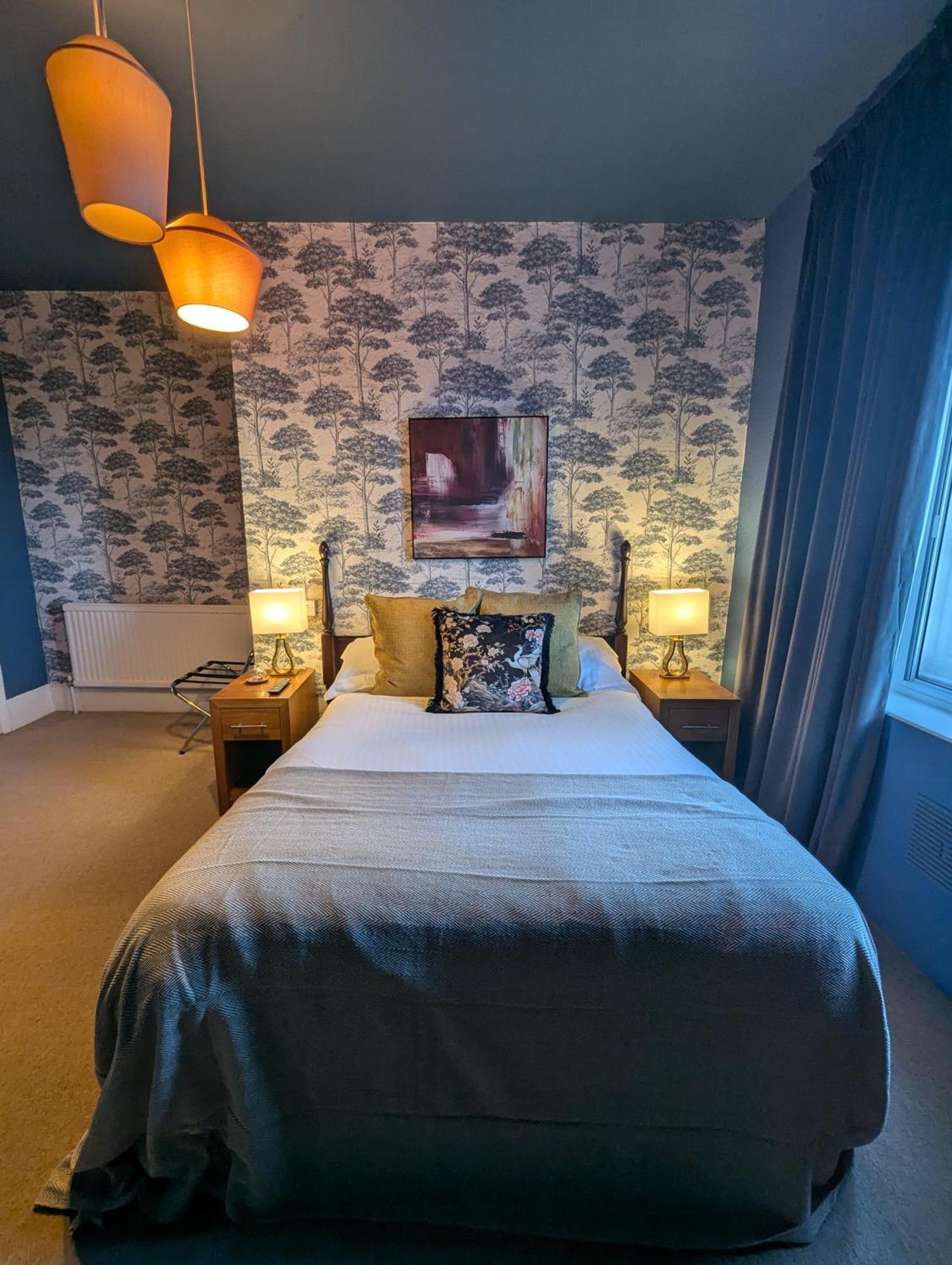 The Duke Hotel Hilmarton Экстерьер фото